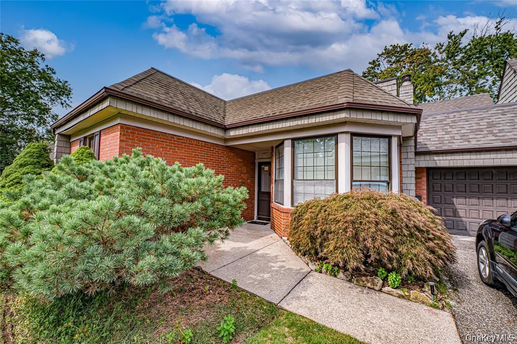 Property Photo:  52 Admirals Drive E  NY 11706 