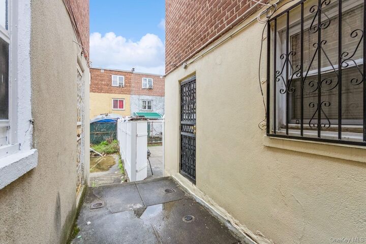 Property Photo:  4121 Grace Avenue  NY 10466 