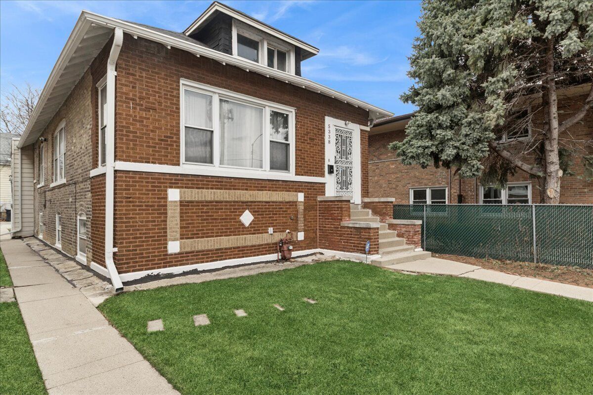 Property Photo:  5338 N Kedzie Avenue  IL 60625 