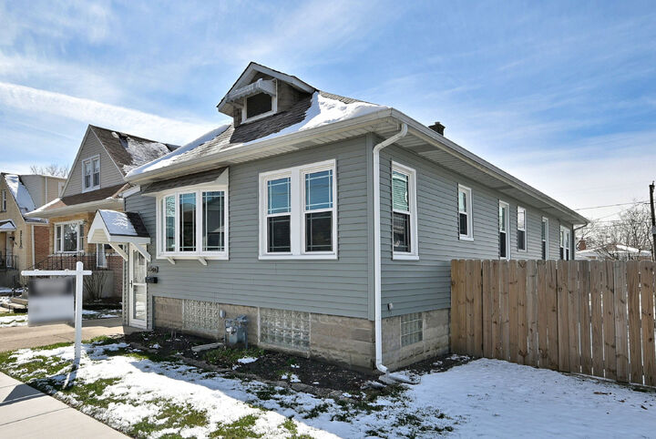 Property Photo: 2546 Webster Street IL 60171