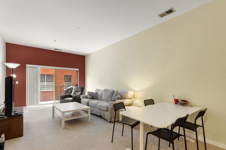 Property Photo:  1236 Chicago Avenue 403  IL 60202 