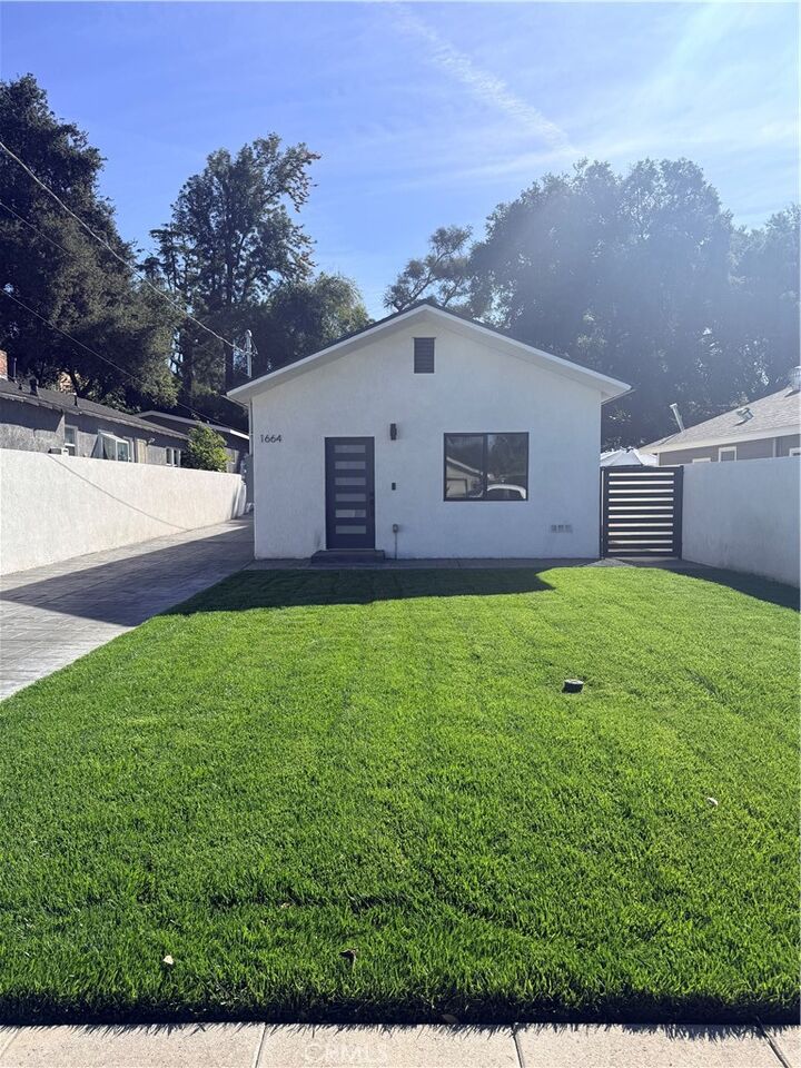 Property Photo:  1664 Glen Avenue  CA 91103 