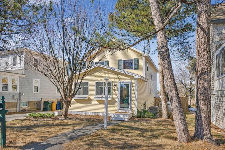 Property Photo: 18 Camp Ellis Avenue ME 04072