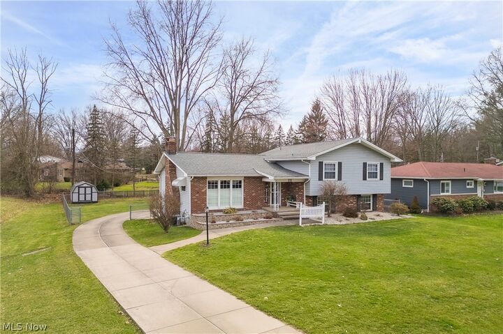 Property Photo:  850 Robinson Avenue  OH 44203 