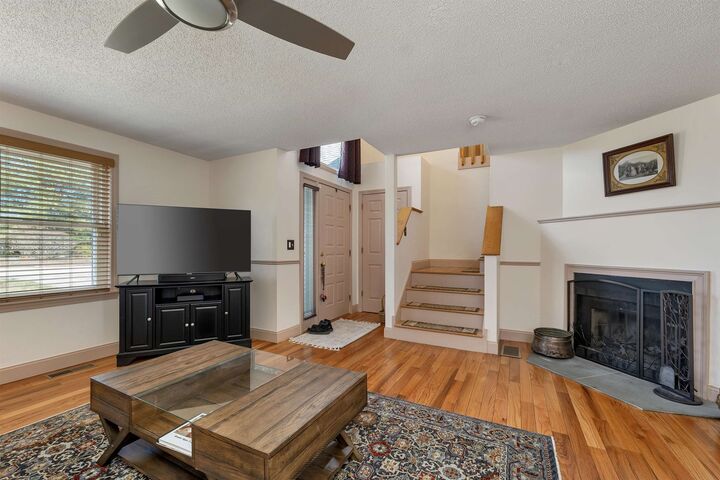 Property Photo:  331 Fox Run Road  NH 03051 