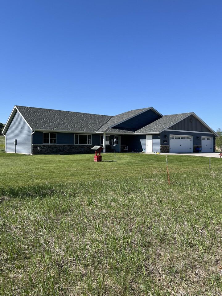 Property Photo: 10185 440th Street MN 56340