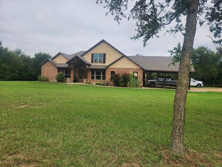 Property Photo: 261 Vickie Lane TX 75058