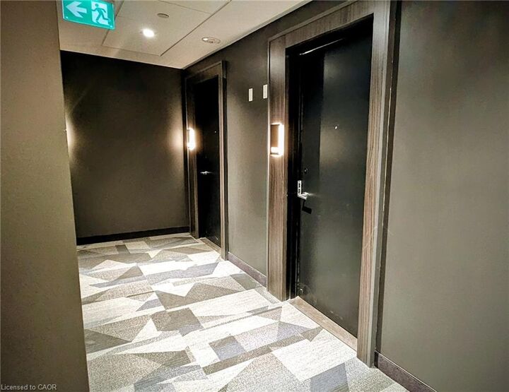 Property Photo:  15 Wellington Street S 1510  ON N2G 0E4 