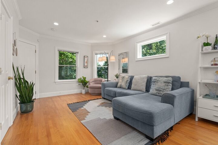 Property Photo:  17 Robbins Street 2-2  MA 02453 