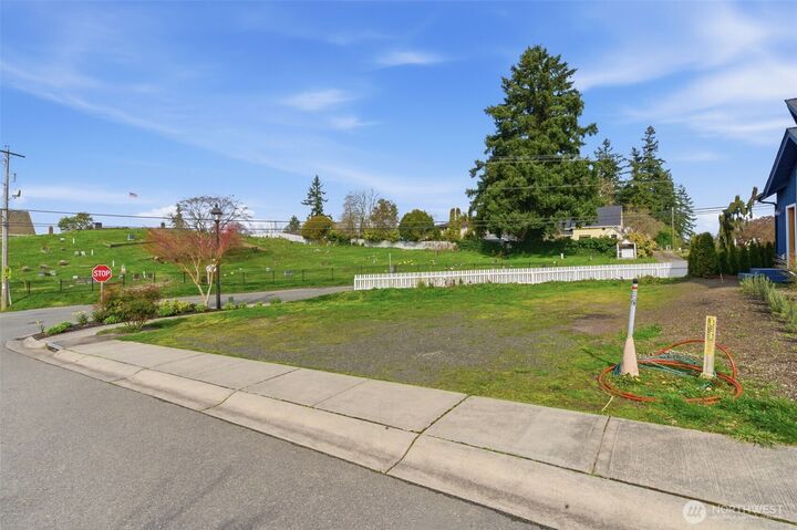 Property Photo:  515  Antonson Lane NE  WA 98370 