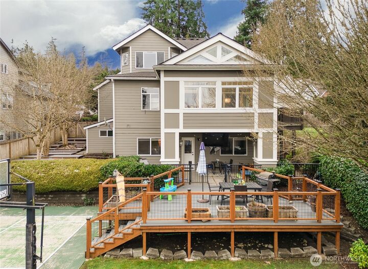 Property Photo: 9968 184th Avenue NE WA 98052