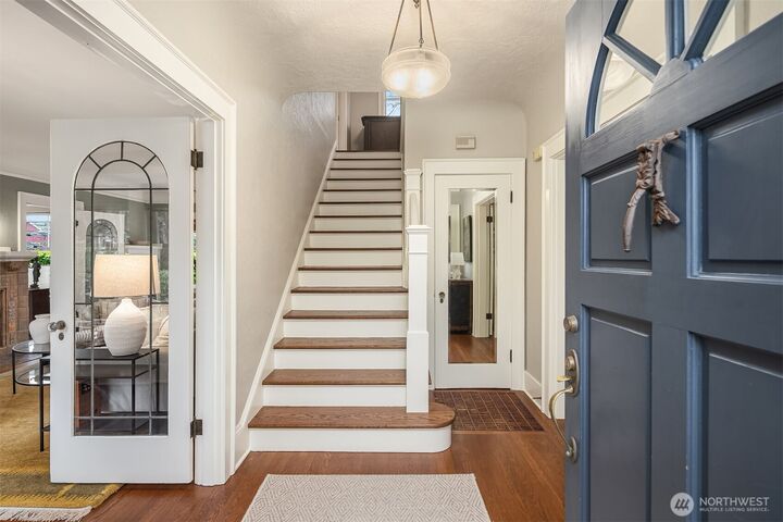 Property Photo:  3609  Burke Avenue N  WA 98103 