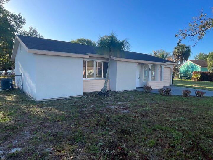Property Photo:  3061 SW Blout Court  FL 34953 