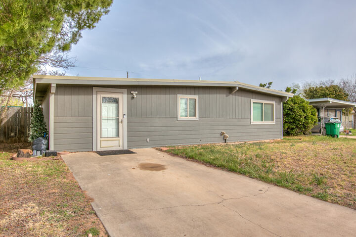 Property Photo:  2116 Chapman Street  TX 76901 