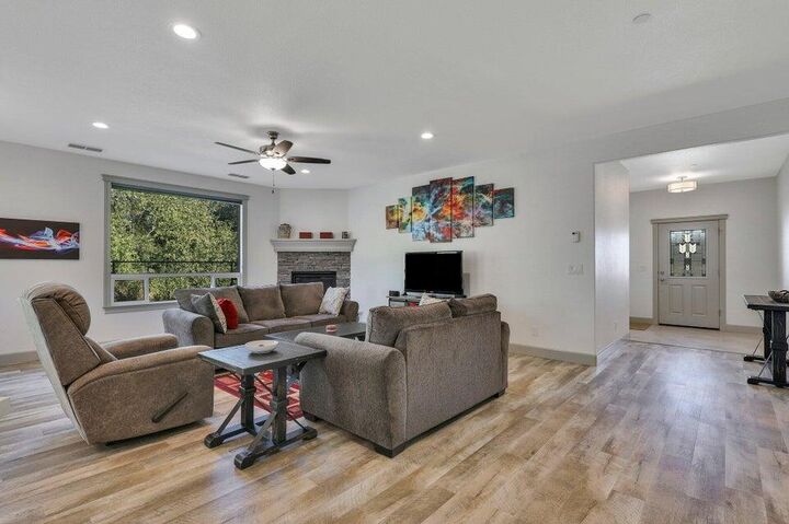 Property Photo:  4724 Squirrel Run  CA 96002 