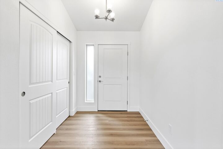 Property Photo:  2857 S Penn St  WA 99338 