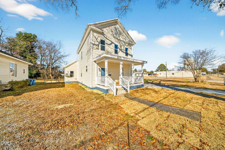 Property Photo:  309 N Wilson Avenue  NC 28334 