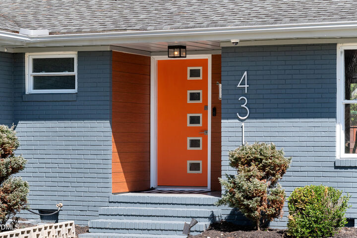 Property Photo: 431 Pleasants Avenue NC 27511