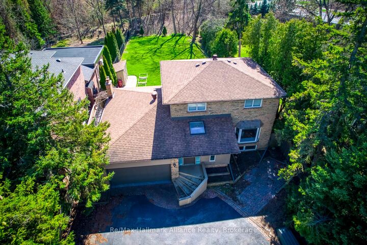 494 Chartwell Road — photo 1