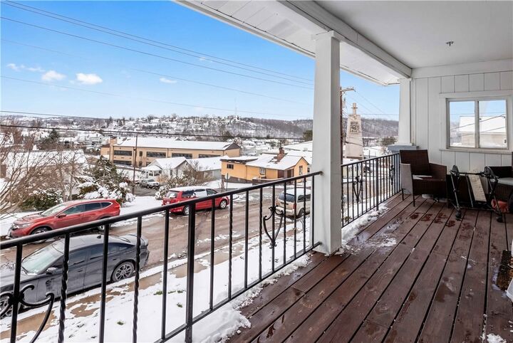 Property Photo:  1260 Bruce St  PA 15301 