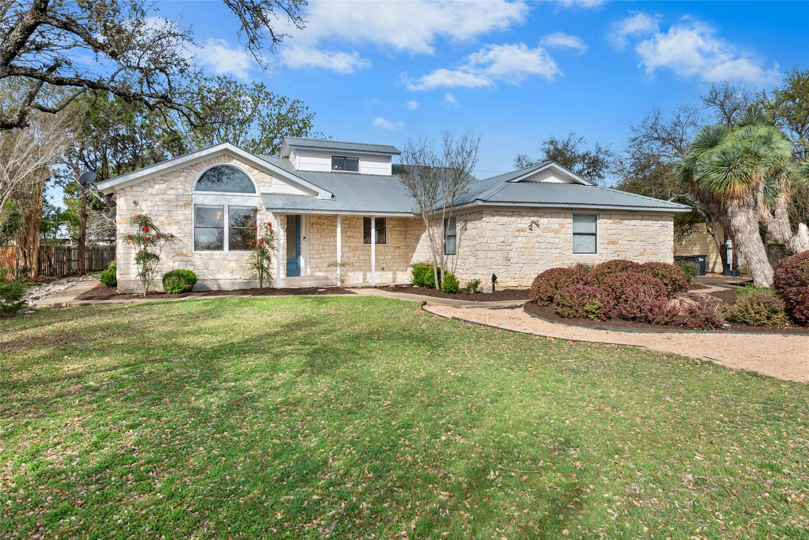 Property Photo: 140 Donna Drive TX 78676