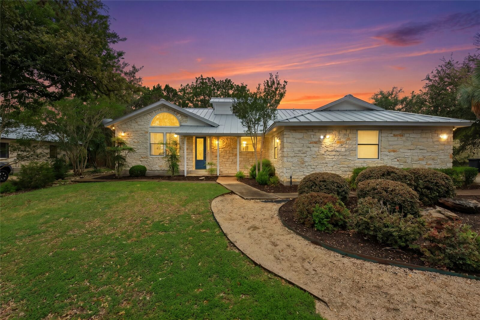 Property Photo:  140 Donna Drive  TX 78676 