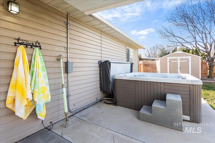 Property Photo: 533 W Palmer Dr ID 83686-8389