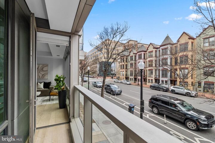 Property Photo: 2501 M Street NW T06 DC 20037