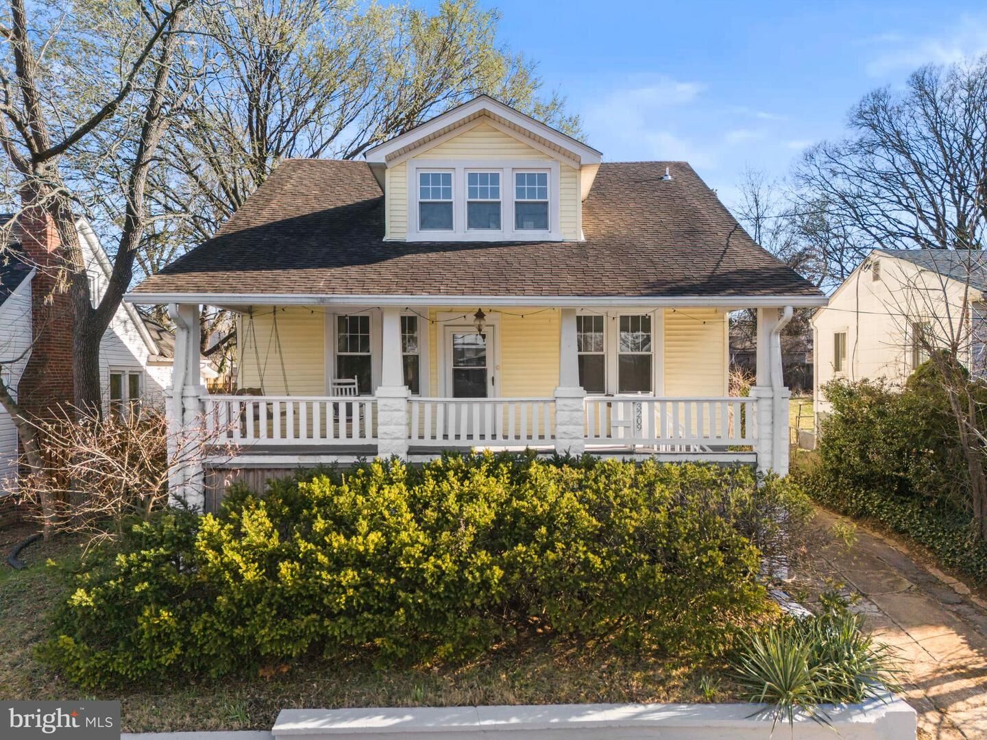 Property Photo: 3209 Varnum Street MD 20712