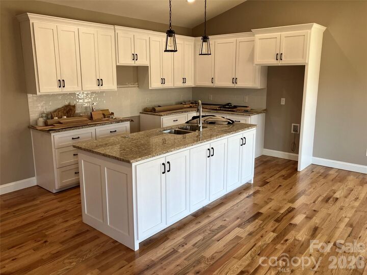 Property Photo:  4952 Southview Drive  NC 28602 