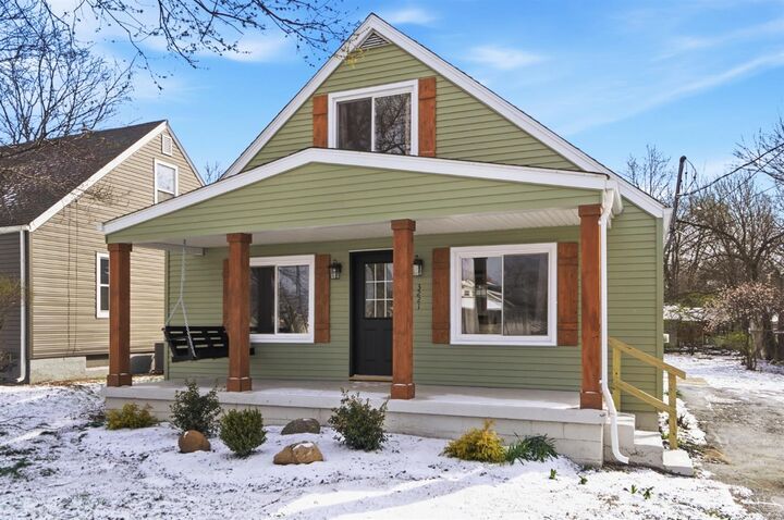 Property Photo:  3221 Yankee Road  OH 45044 