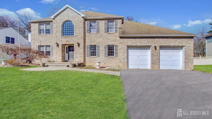 Property Photo:  10 Arlene Drive  NJ 08831 