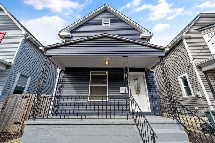 Property Photo:  439 Oakwood Avenue  OH 43205 