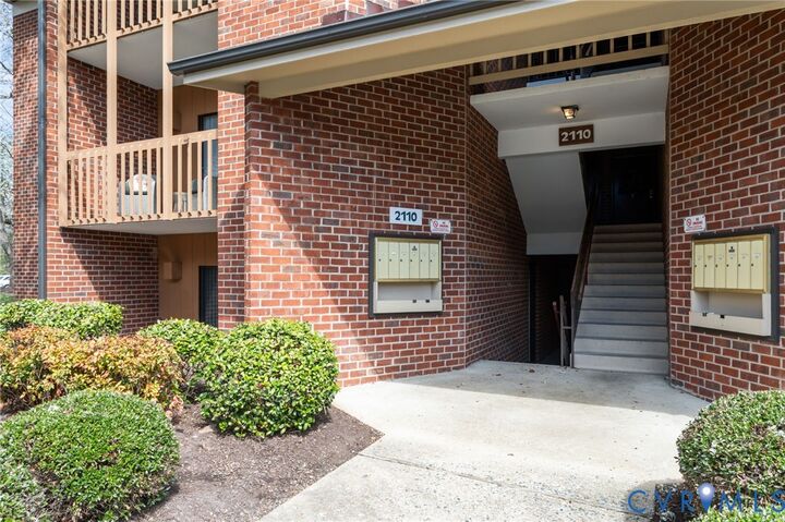 Property Photo:  2110 Turtle Creek Drive 5  VA 23233 