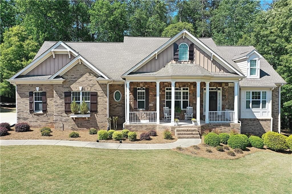 Property Photo: 2713 Powell Court GA 30656