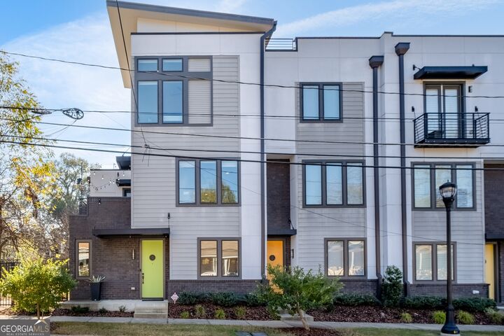 Property Photo:  415 Gartrell Street SE 1  GA 30312 