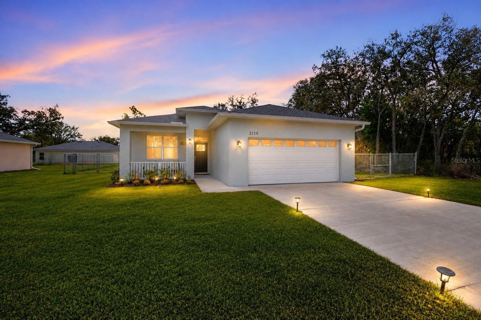 Property Photo: 2118 W Hampshire Boulevard FL 34434