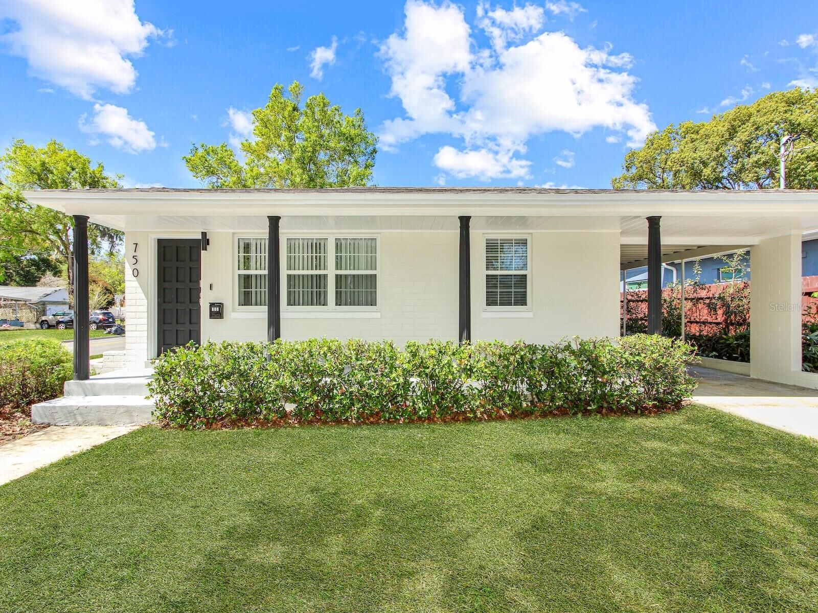 Property Photo:  750 Essex Place  FL 32803 