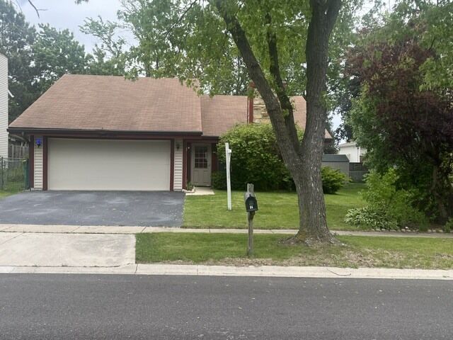 Property Photo: 64 Abbeywood Drive IL 60446