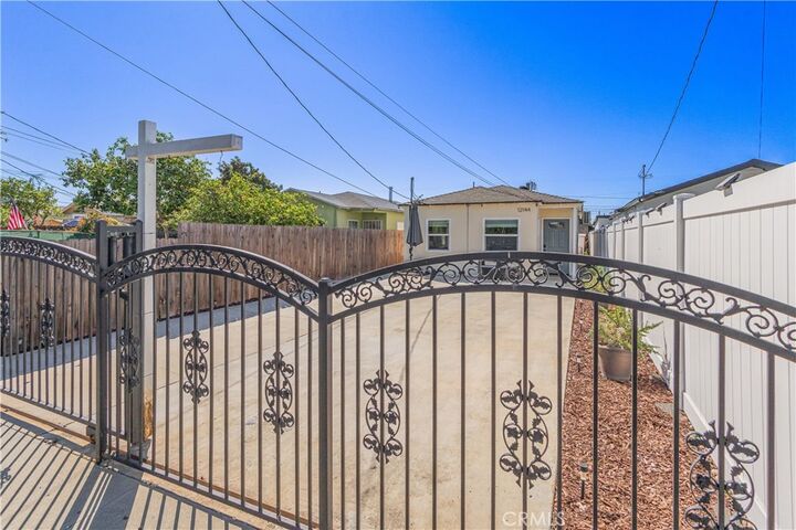 Property Photo:  12144 Lowemont  CA 90650 