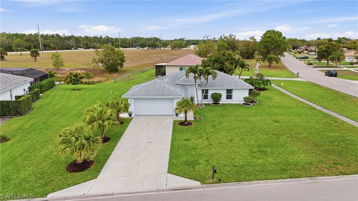 Property Photo:  750 Cherry Blossom Court  FL 34120 