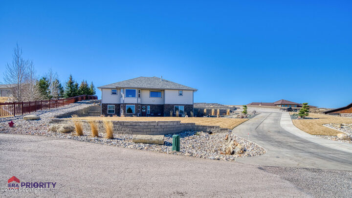 Property Photo:  104 Vista Hills Ct -  WY 82718 