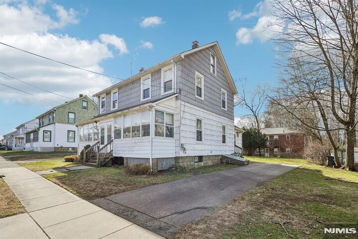 Property Photo:  30-32 Willard Street  NJ 07442 