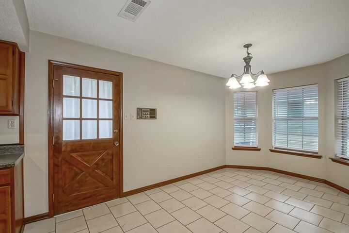Property Photo:  5404 Shamrops Drive  LA 70065 