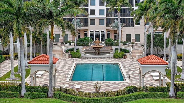 Property Photo: 1060 Borghese Ln 702 FL 34114