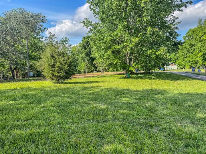 Property Photo:  201 Barren Drive  KY 42164 