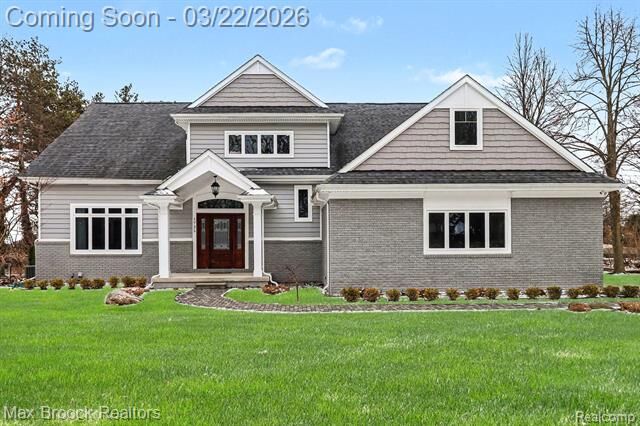 Property Photo:  1725 Banmoor Drive  MI 48084 