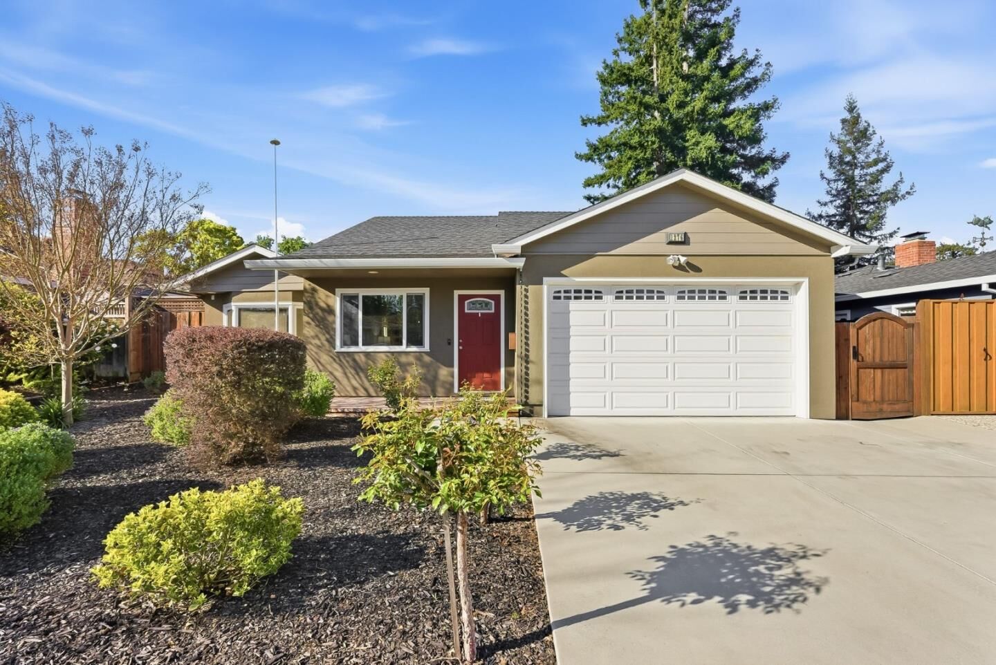 Property Photo:  1276 Windsor Way  CA 94061 