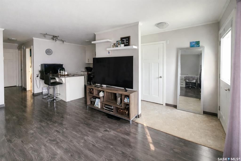 Property Photo:  322 Lewin Way 237  SK S7T 0Y9 