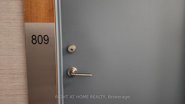 Property Photo: 100 Western Battery Road 809 ON M6K 3S2